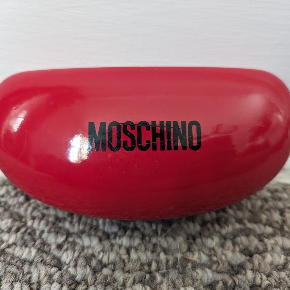 Moschino Sunglasses 🕶️